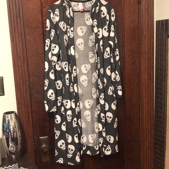 No Boundaries Skull Duster 